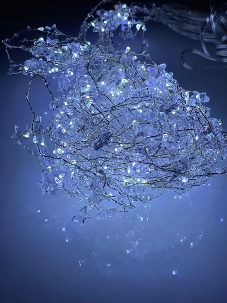 LED Рождественская гирлянда - шторы на медной леске со звёздочками и пультом 3x2м, холодный белый, USB, IP20, 200LED