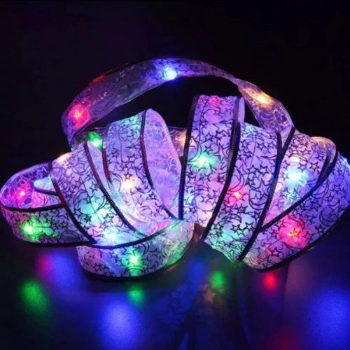 Ziemassvētku iekštelpu zelta virtene 10m, daudzkrāsaina, uz baterijām, IP20, 100 LED