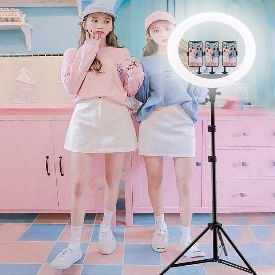 Ring 20W selfie lamp with adjustable tripod