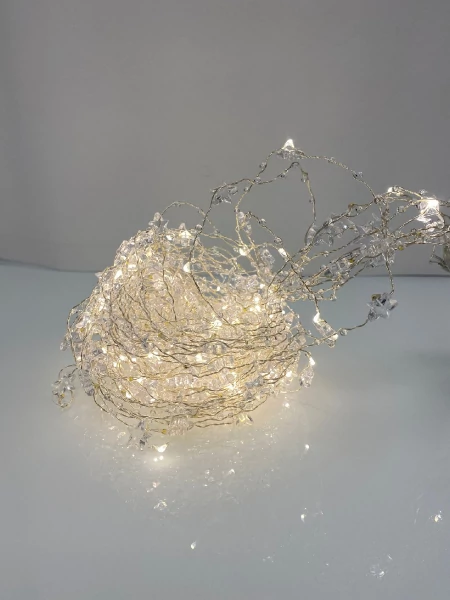 LED Рождественская гирлянда - шторы на медной леске со звёздочками и пультом 3x2м, теплый белый, USB, IP20, 200LED